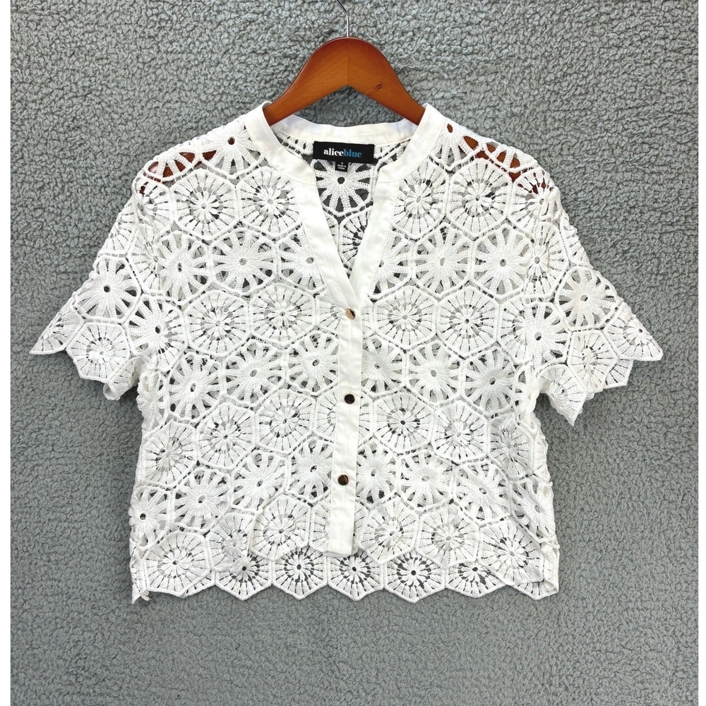 Alice Blue Crochet Lace Top Button Front Womens Size S White Floral Scallop Boho